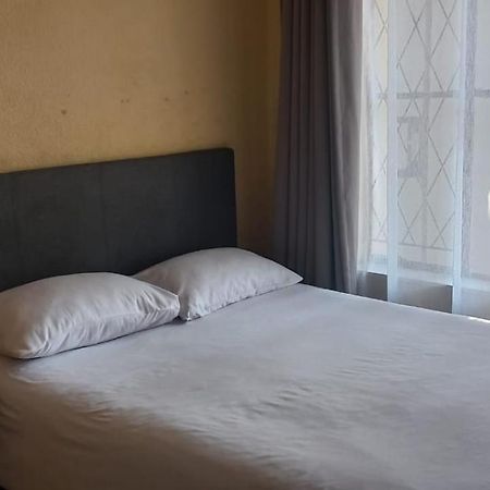 Entire 4 Bedroom House In Midrand, Johannesburg Randjesfontein Exteriör bild