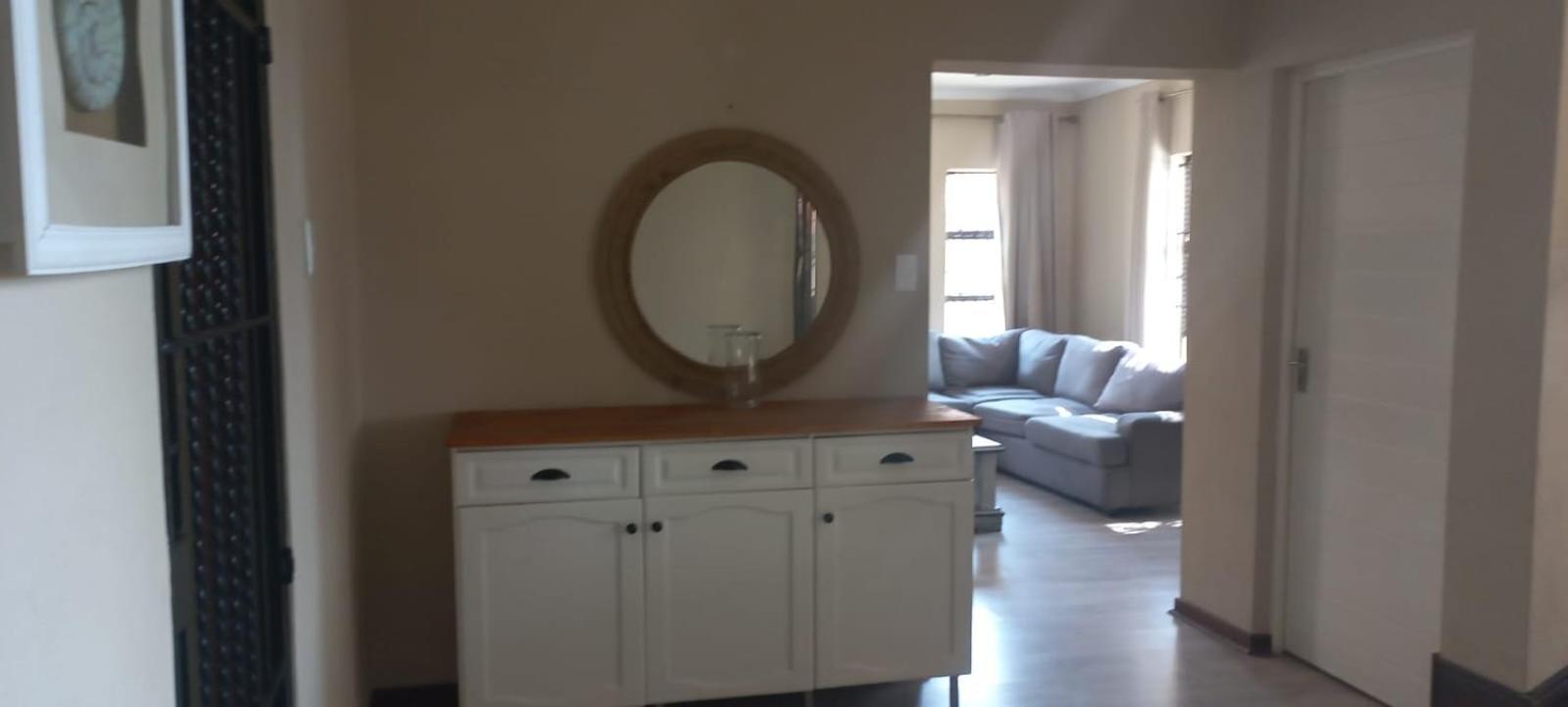 Entire 4 Bedroom House In Midrand, Johannesburg Randjesfontein Exteriör bild
