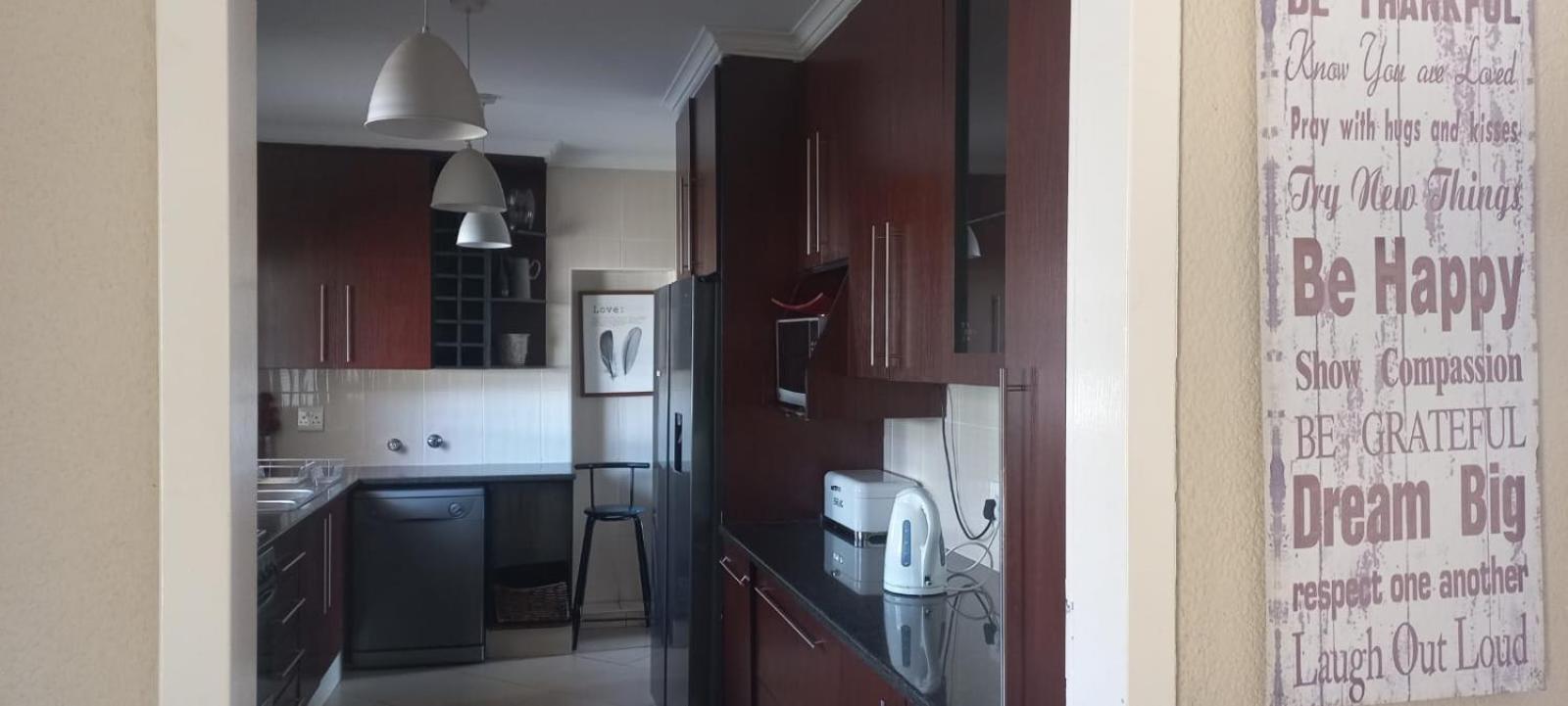 Entire 4 Bedroom House In Midrand, Johannesburg Randjesfontein Exteriör bild